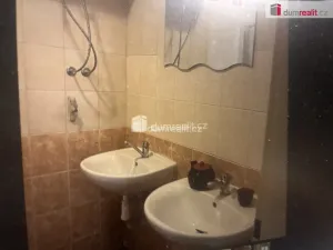 Pronájem atypického bytu, Praha - Kobylisy, Zenklova, 15 m2