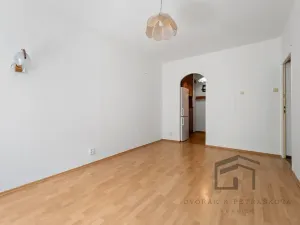 Prodej bytu 2+kk, Praha - Hostivař, Tenisová, 39 m2