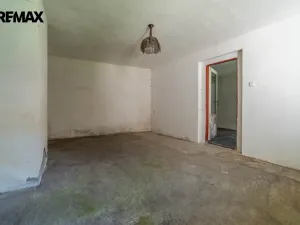 Prodej rodinného domu, Zlátenka, 425 m2