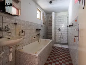 Prodej rodinného domu, Zlátenka, 425 m2