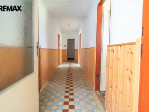 Prodej rodinného domu, Zlátenka, 425 m2