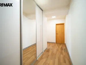 Pronájem bytu 2+kk, Milovice - Mladá, Višňová, 62 m2