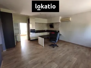 Pronájem skladu, Hostivice, Čsl. armády, 1549 m2