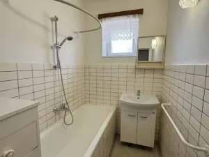 Prodej rodinného domu, Ostřešany, 240 m2