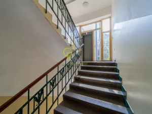 Pronájem bytu 1+kk, Praha, Jaromírova, 37 m2