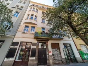 Pronájem bytu 1+kk, Praha, Jaromírova, 37 m2