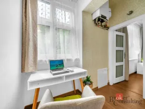 Prodej bytu 1+kk, Praha - Bubeneč, N. A. Někrasova, 50 m2