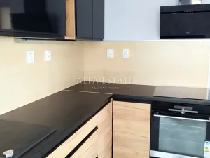 Pronájem bytu 2+1, Karlovy Vary, Moskevská, 85 m2