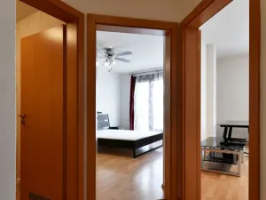 Pronájem bytu 2+kk, Praha - Holešovice, V háji, 55 m2