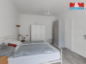 Pronájem bytu 2+1, Plzeň, V Bezovce, 74 m2