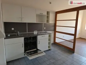 Pronájem kanceláře, Frenštát pod Radhoštěm, Horní, 250 m2