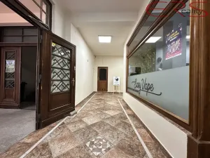 Pronájem obchodního prostoru, Jablonec nad Nisou, Antonína Chvojky, 42 m2