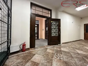 Pronájem obchodního prostoru, Jablonec nad Nisou, Antonína Chvojky, 42 m2