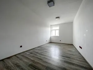 Pronájem bytu 3+kk, Humpolec, Horní náměstí, 65 m2