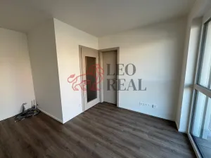 Pronájem bytu 2+kk, Praha - Černý Most, Arnošta Valenty, 41 m2