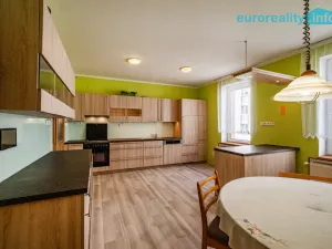 Prodej vícegeneračního domu, Kraslice, Pod nádražím, 259 m2