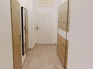 Pronájem bytu 2+kk, Praha - Karlín, Prvního pluku, 45 m2