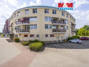 Pronájem bytu 2+kk, Pardubice - Zelené Předměstí, nábřeží Závodu míru, 48 m2