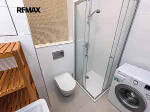 Pronájem bytu 1+kk, Praha - Libeň, Novovysočanská, 25 m2