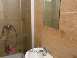 Pronájem rodinného domu, Praha - Uhříněves, Vlárská, 100 m2