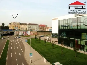 Pronájem obchodního prostoru, Ostrava, 28. října, 100 m2