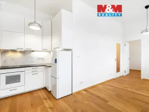 Pronájem bytu 2+kk, Praha - Vinohrady, Perucká, 37 m2
