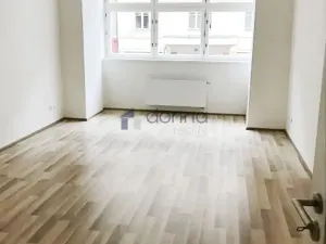 Pronájem bytu 3+1, Praha, Na hutích, 84 m2