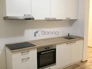 Pronájem bytu 3+1, Praha, Na hutích, 84 m2