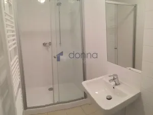 Pronájem bytu 3+1, Praha, Na hutích, 84 m2