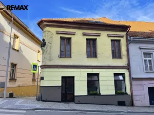 Prodej atypického bytu, Volyně, náměstí Svobody, 126 m2
