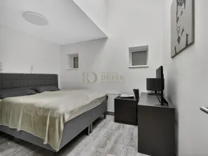 Pronájem bytu 2+kk, Praha - Smíchov, Strakonická, 44 m2