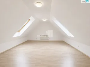 Pronájem bytu 2+kk, Praha - Hrdlořezy, Českobrodská, 64 m2