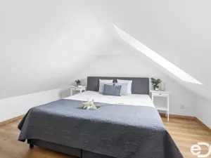 Prodej bytu 2+kk, Praha - Ďáblice, K náměstí, 72 m2