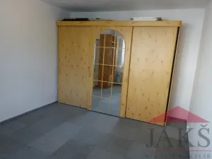Pronájem bytu 3+1, Hrádek, 76 m2
