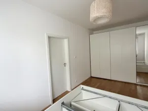 Pronájem bytu 2+kk, Praha - Střížkov, Makedonská, 48 m2