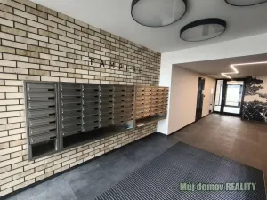 Pronájem bytu 2+kk, Praha - Hloubětín, 48 m2