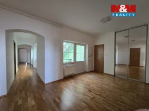 Pronájem bytu 4+kk, Brušperk, náměstí J. A. Komenského, 150 m2