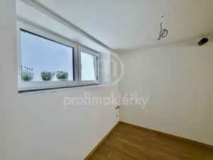 Prodej bytu 2+kk, Oslavany, Široká, 83 m2