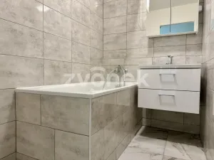 Pronájem bytu 2+1, Zlín - Prštné, L. Váchy, 50 m2