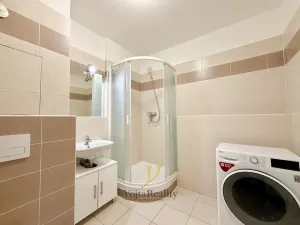 Pronájem bytu 2+kk, Olomouc, Edvarda Beneše, 56 m2