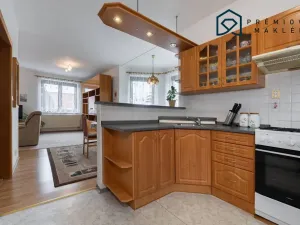 Prodej rodinného domu, Lubenec, Zahradní, 200 m2