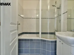 Pronájem bytu 3+kk, Hradec Králové - Nový Hradec Králové, Na Občinách, 74 m2