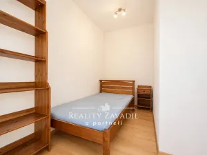 Pronájem bytu 1+kk, Praha - Uhříněves, Venušina, 32 m2