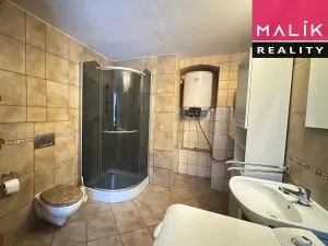 Prodej bytu 1+1, Karlovy Vary, Vítězná, 26 m2
