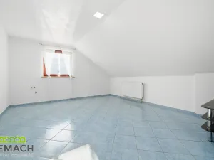 Prodej rodinného domu, Domanín, 288 m2