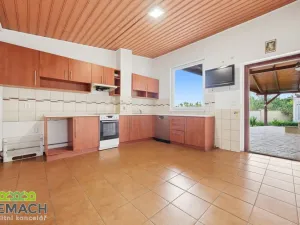 Prodej rodinného domu, Domanín, 288 m2