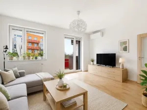 Prodej bytu 3+kk, Praha - Kyje, Sicherova, 67 m2