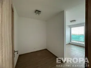 Pronájem bytu 2+kk, Plzeň - Újezd, Diamantová, 70 m2