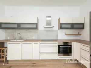 Pronájem bytu 3+kk, Praha - Vysočany, Staromlýnská, 58 m2