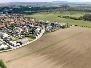 Prodej pozemku pro bydlení, Hrušovany u Brna, Pod Střediskem, 1230 m2